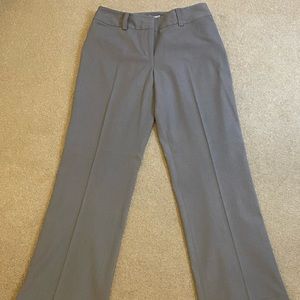 Ann Taylor LOFT stretch trousers size 2P. No lining.